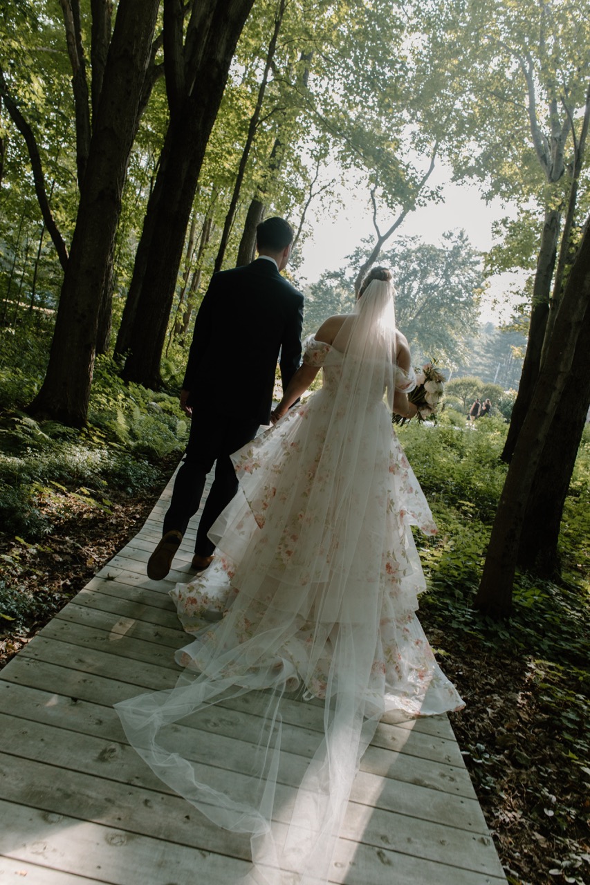 Real Poppy wedding — Jesse + Brad at The Barn on Walnut Hill