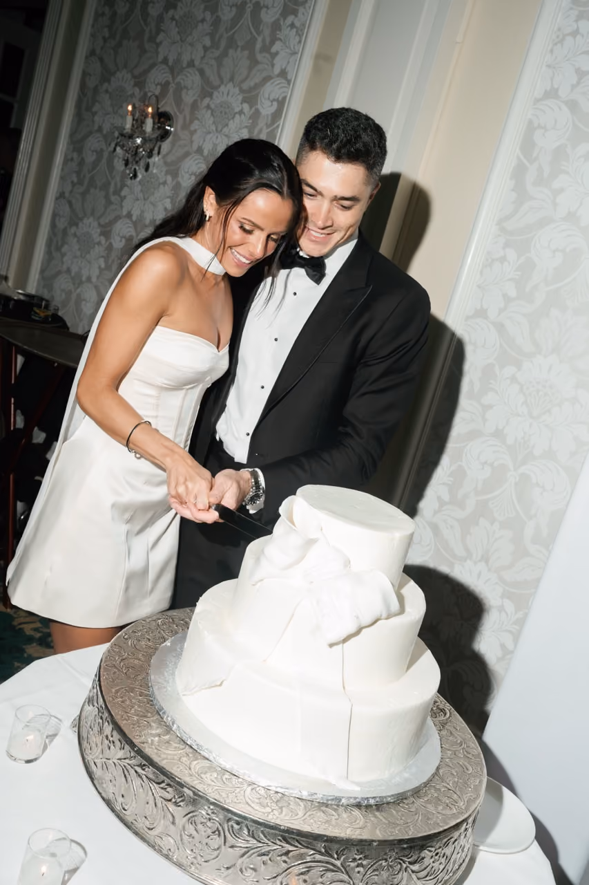 wedding-cake-moment