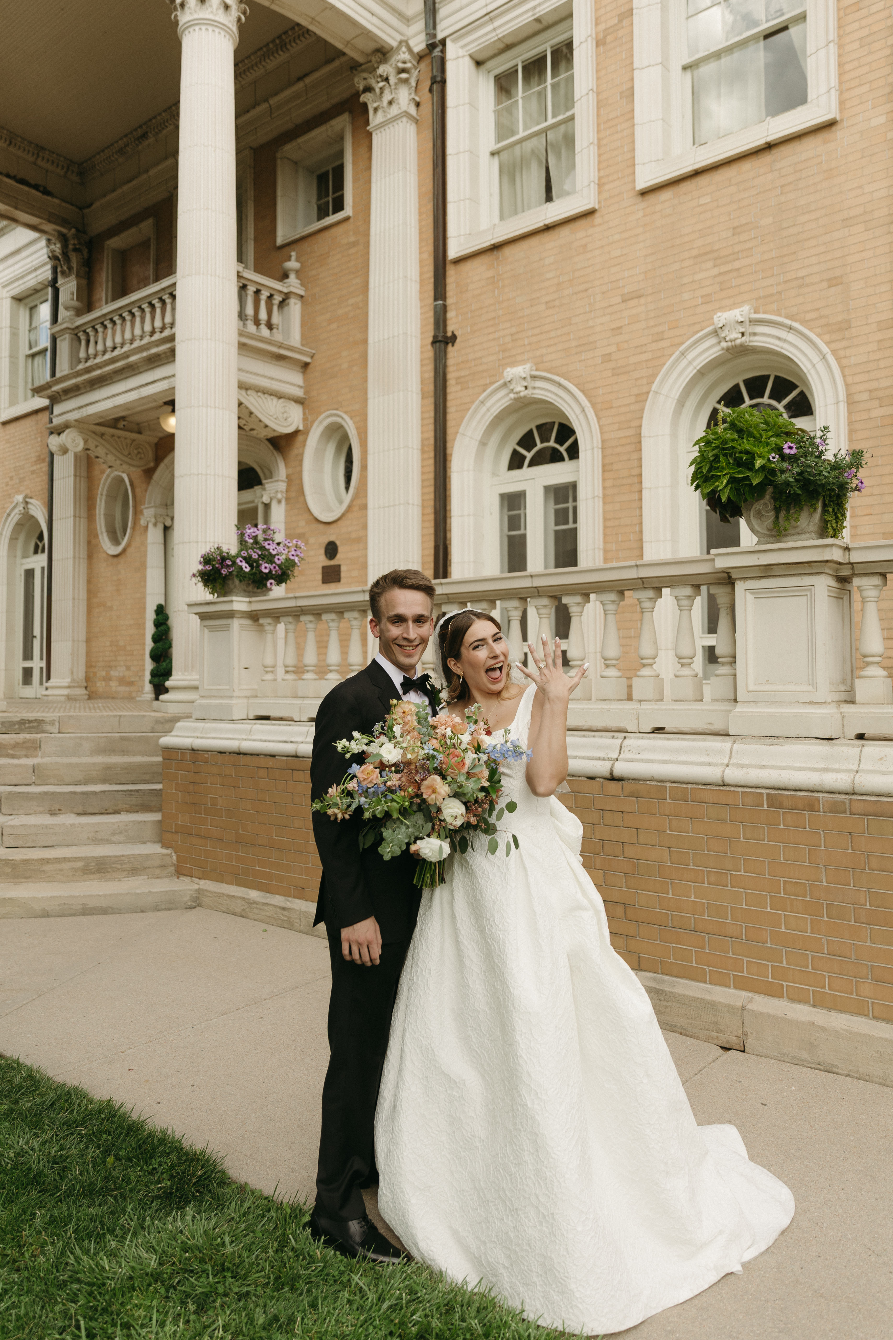 Real Poppy wedding — Isabel + Clayton at Grant-Humphreys Mansion