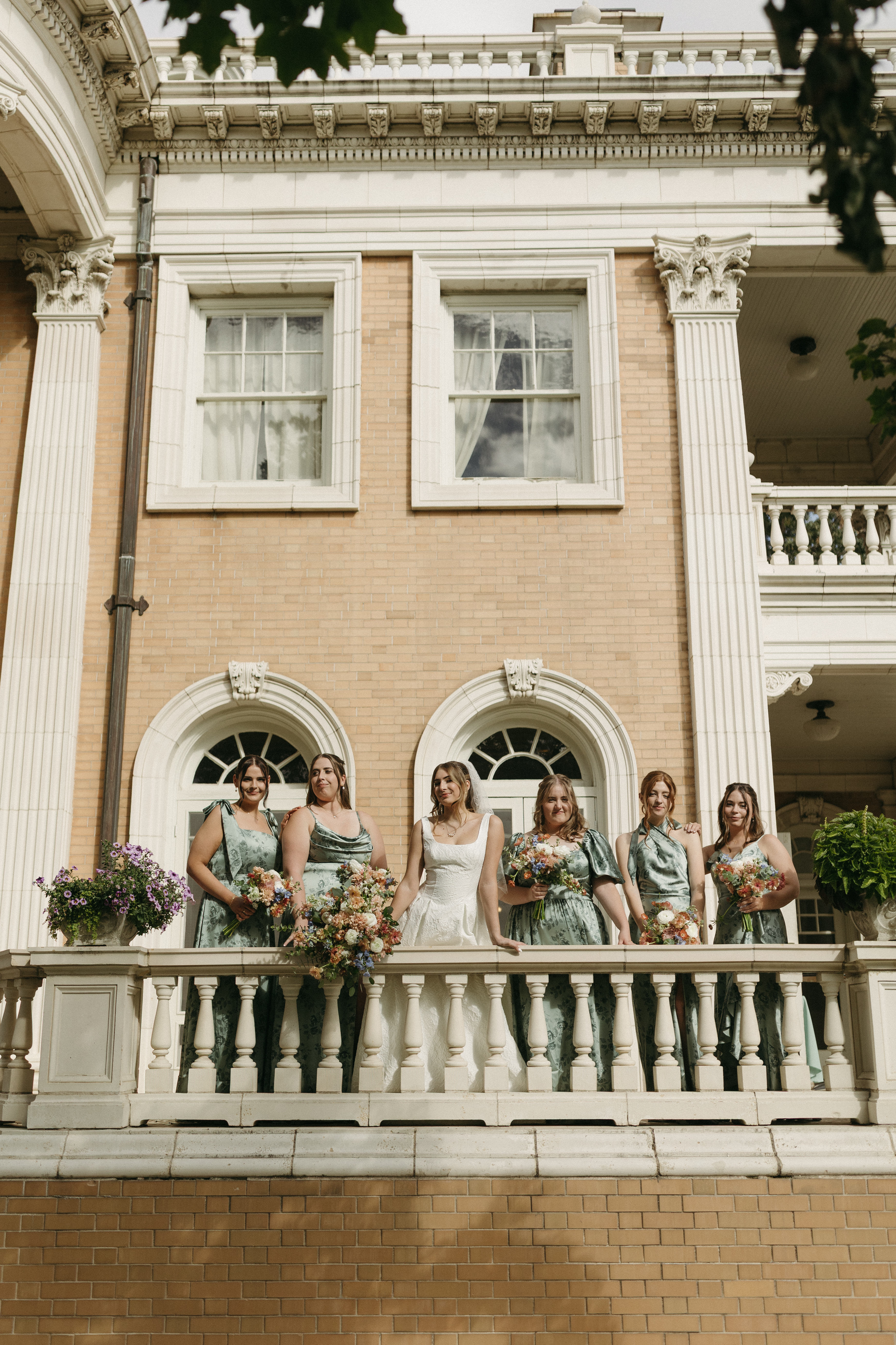 Real Poppy wedding — Isabel + Clayton at Grant-Humphreys Mansion