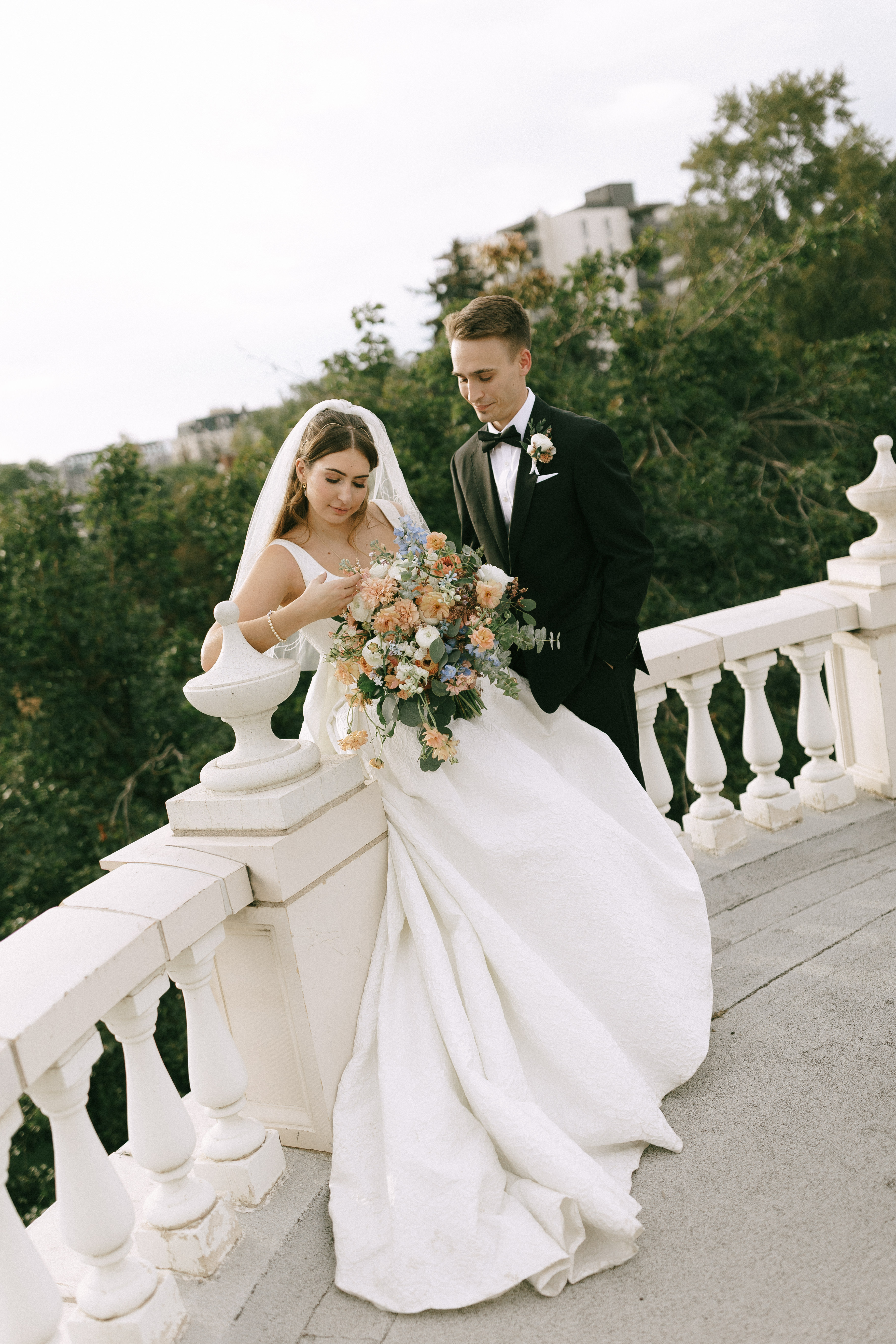 Real Poppy wedding — Isabel + Clayton at Grant-Humphreys Mansion