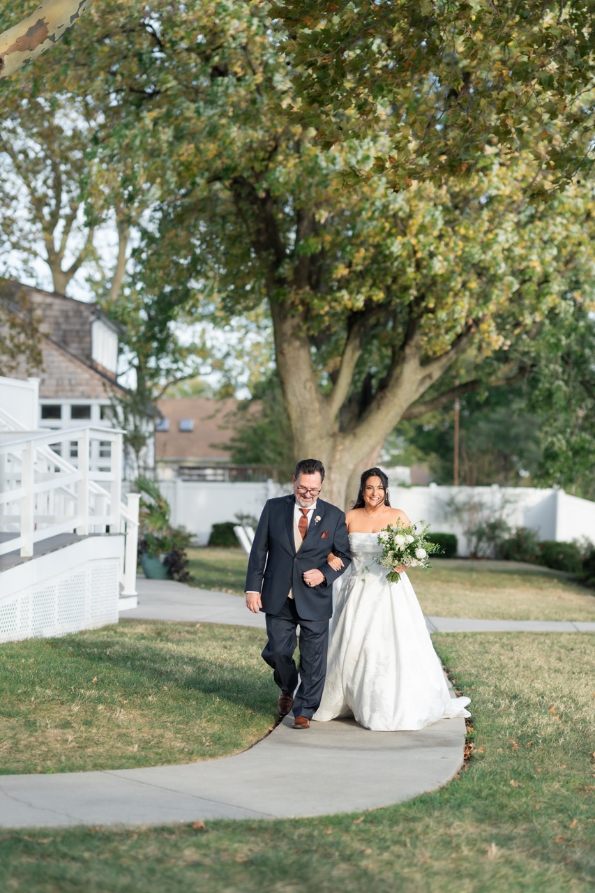 Real Poppy wedding — Miranda + Andrew at The Bayfront Club