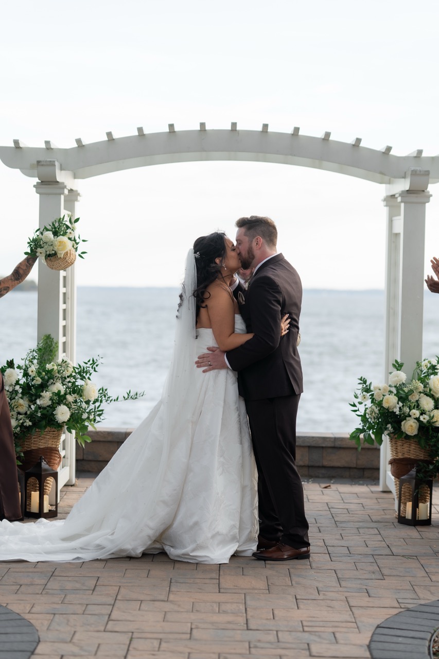 Real Poppy wedding — Miranda + Andrew at The Bayfront Club