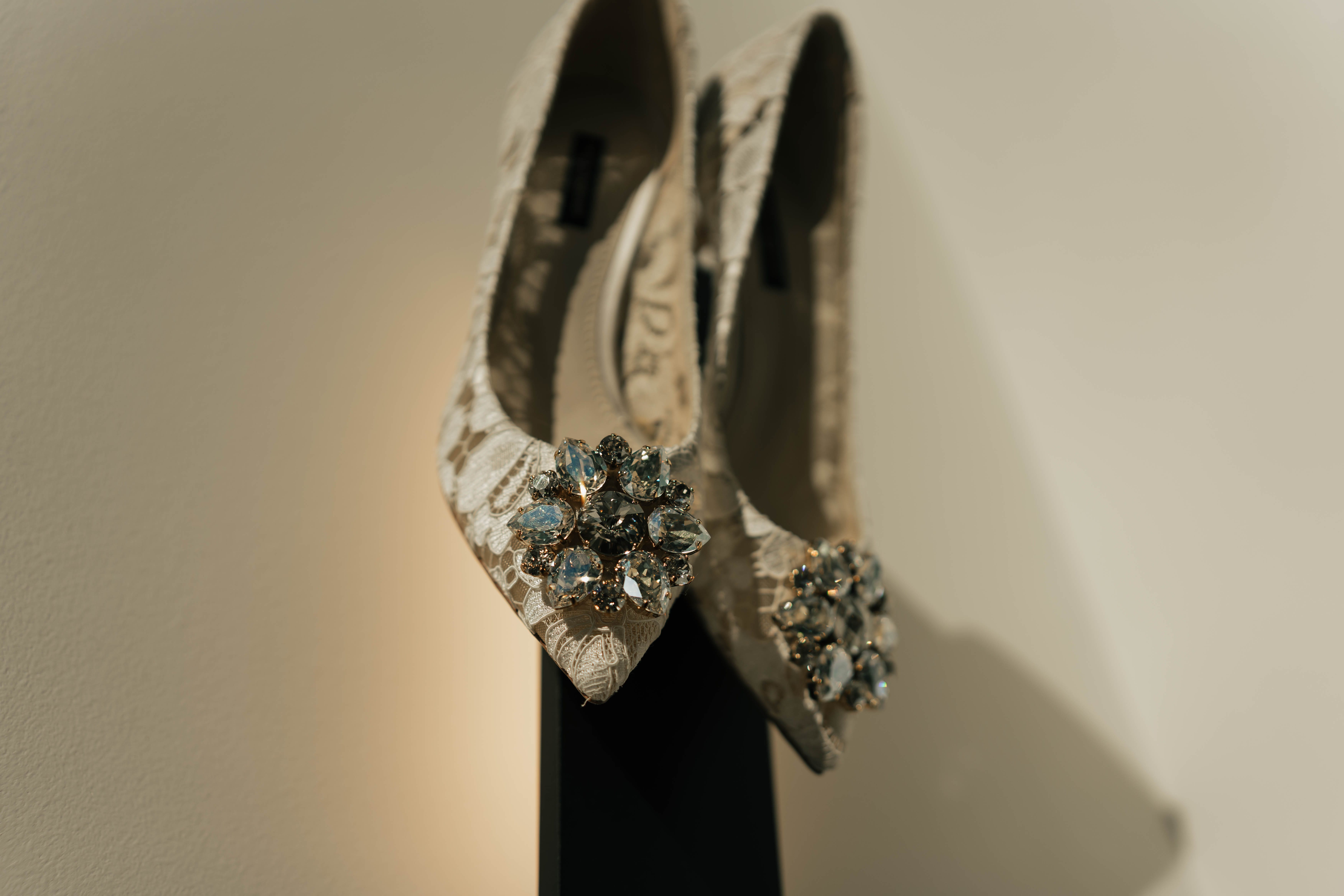 Real Poppy wedding — Chloé + Jesse at The Lumen House