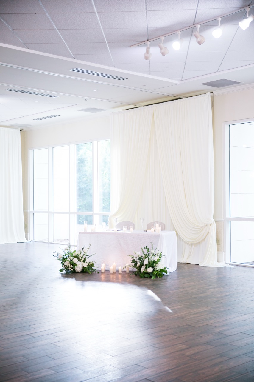 Real Poppy wedding — Julie + Mike at Ashton Gardens