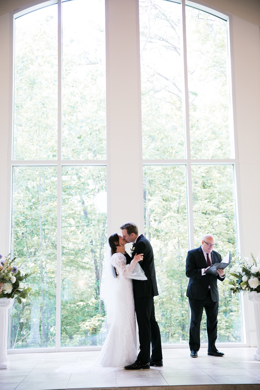 Real Poppy wedding — Julie + Mike at Ashton Gardens
