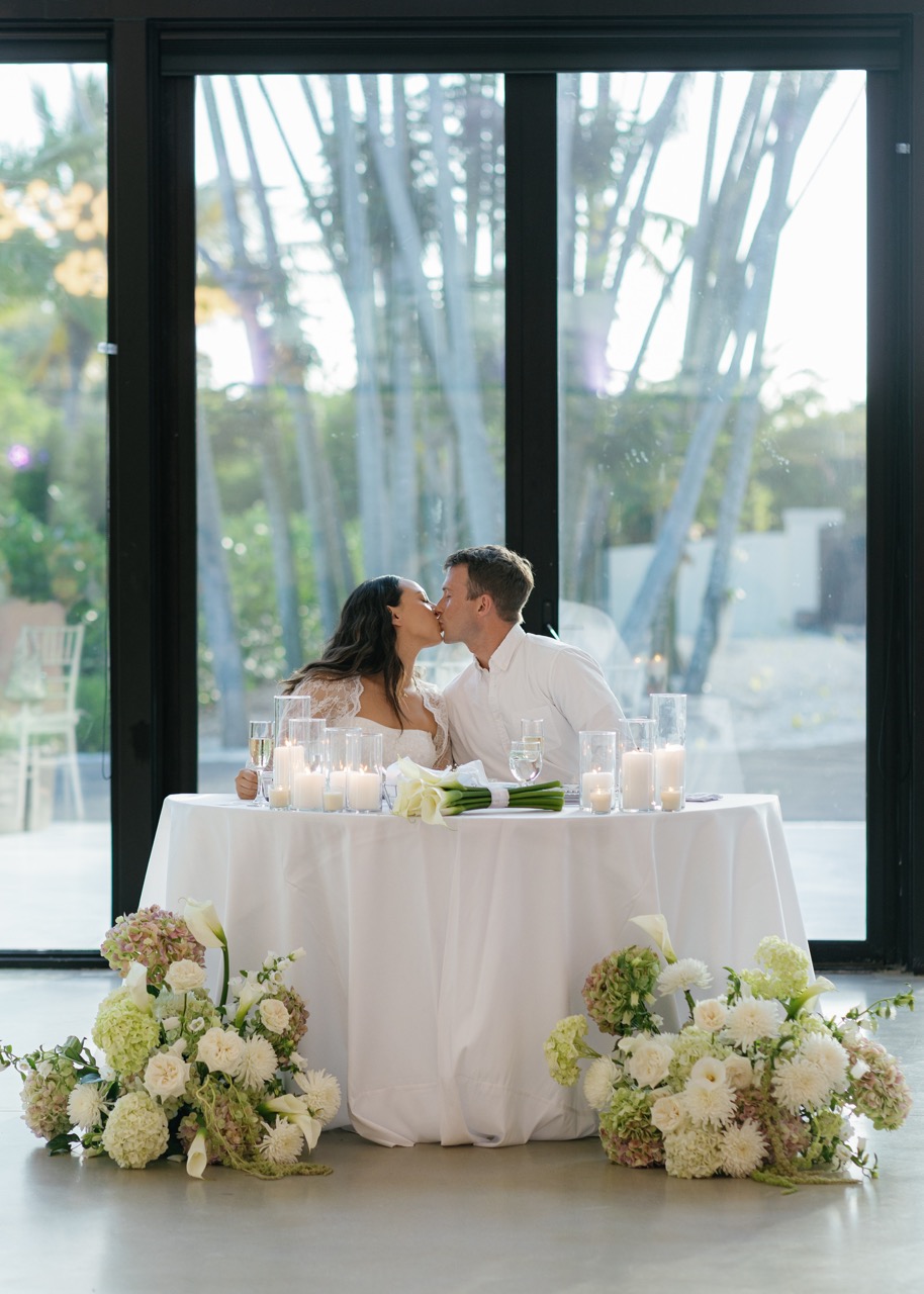Real Poppy wedding — Taylor + Tyler at Gran Paraiso Gardens