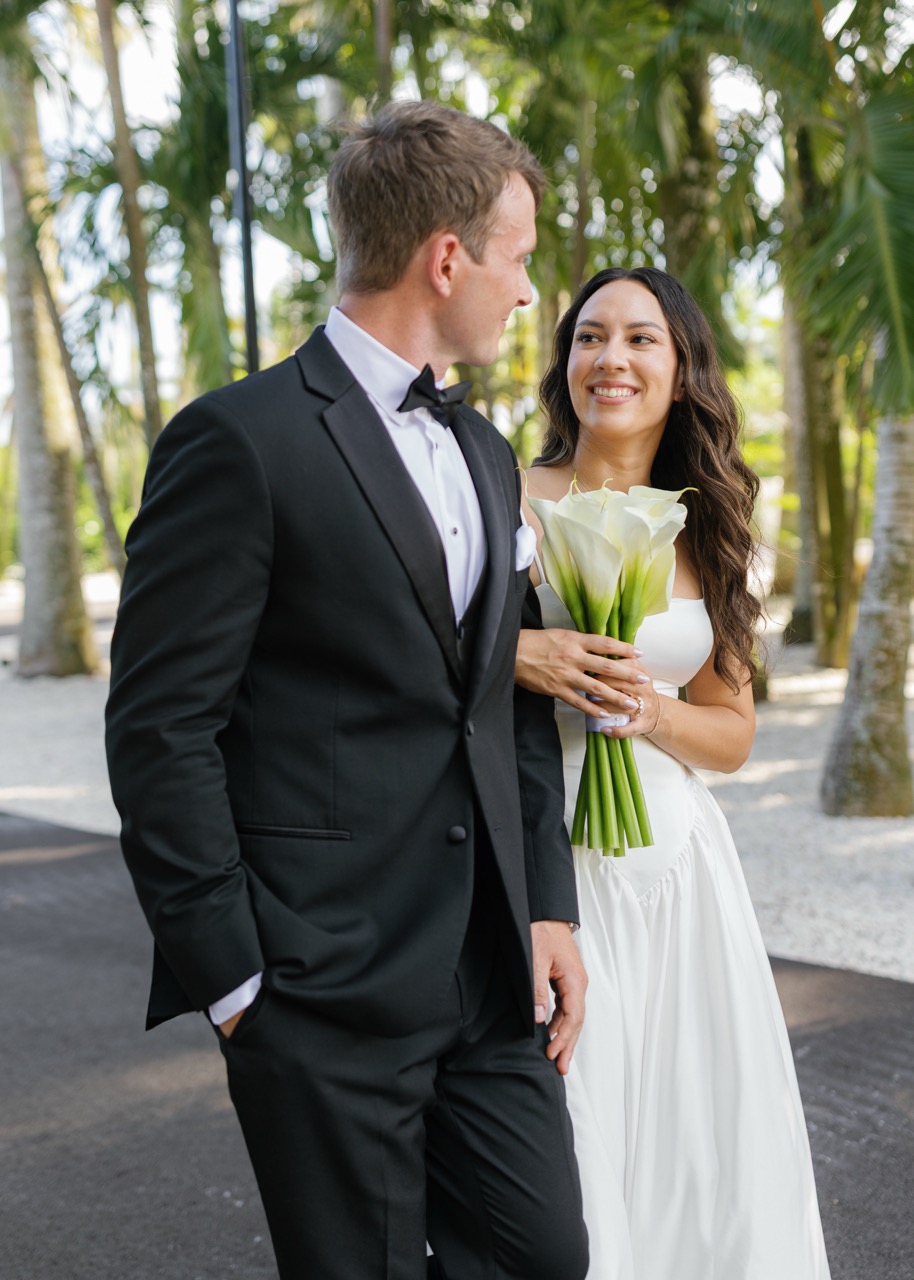 Real Poppy wedding — Taylor + Tyler at Gran Paraiso Gardens