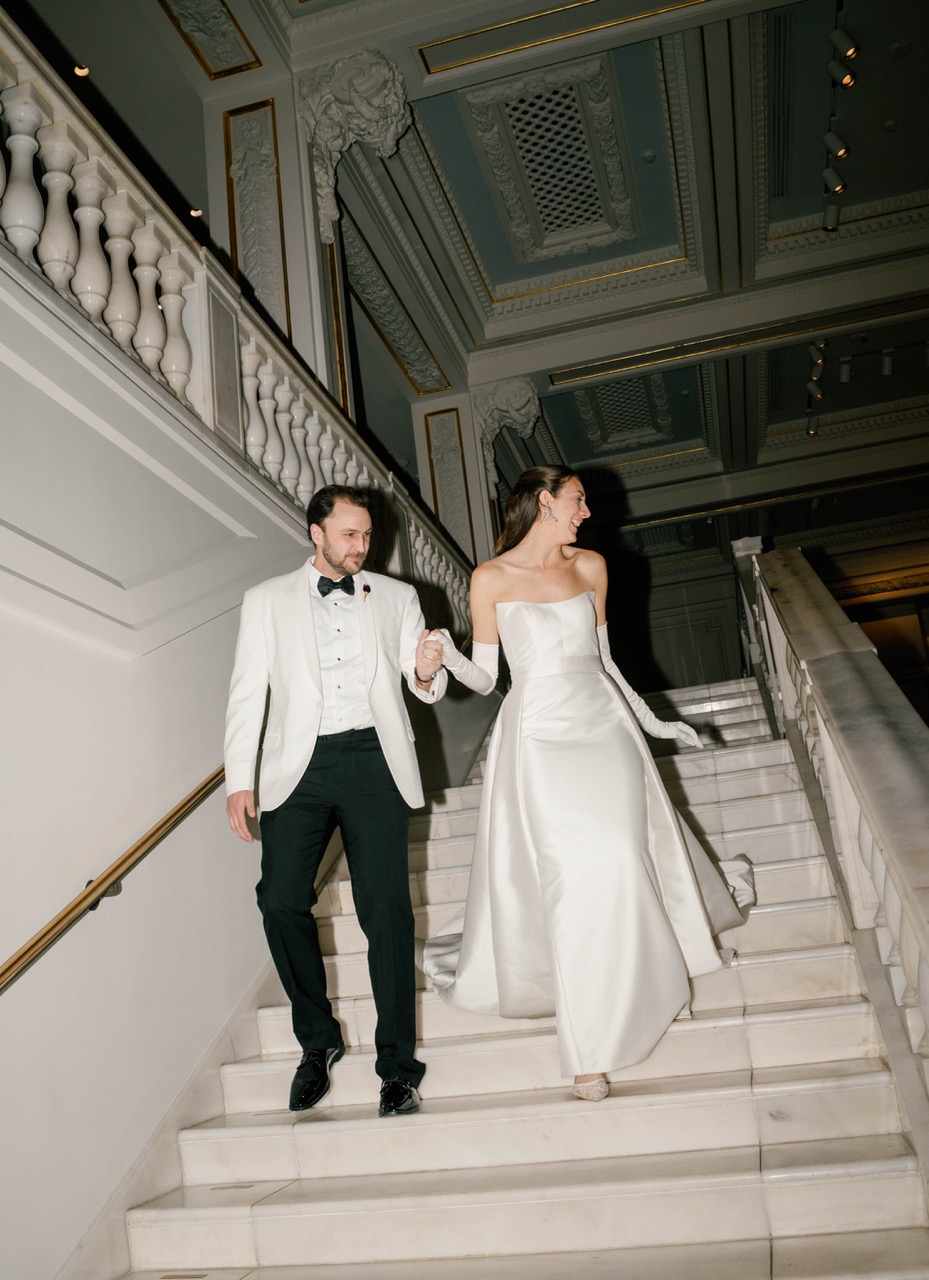 Real Poppy wedding — Clare + Richard at National Museum of Women in The Arts