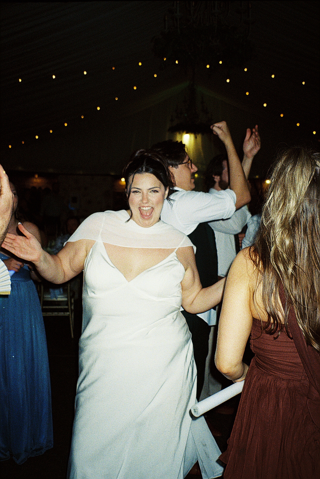 Real Poppy wedding — Torie + Ryan at Stonebridge Manor