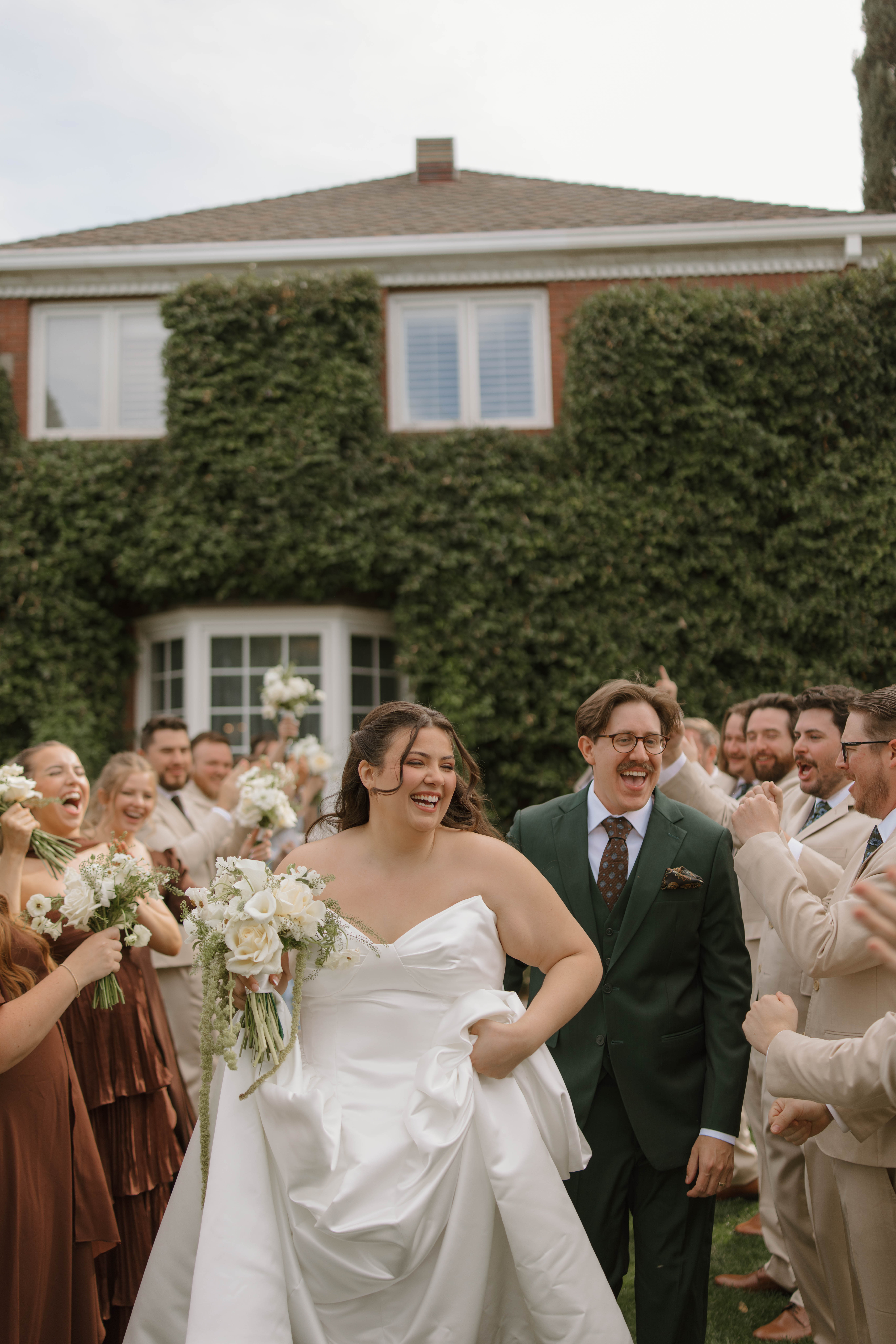 Real Poppy wedding — Torie + Ryan at Stonebridge Manor