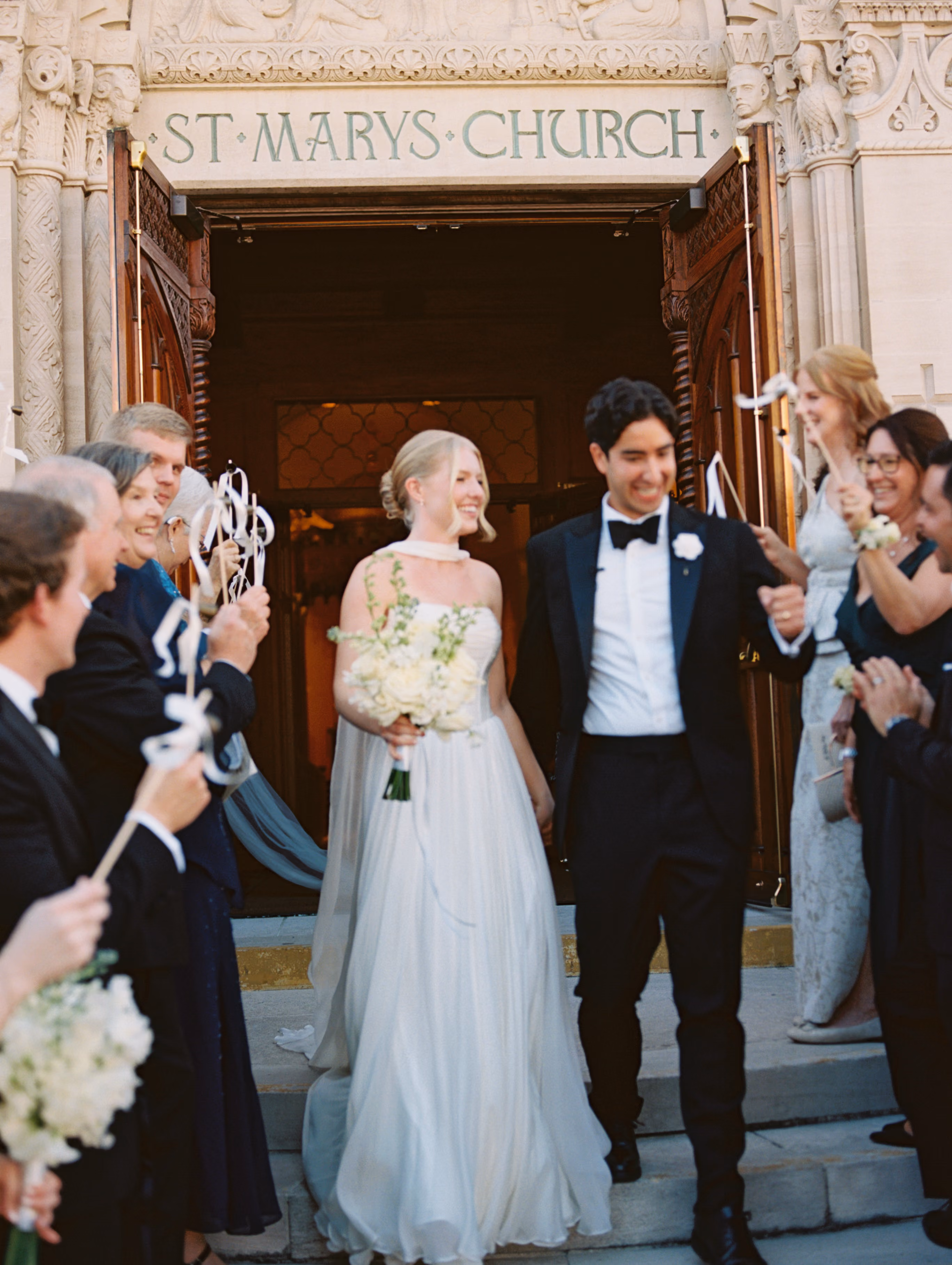 5 Questions to Inspire Your Wedding Flowers