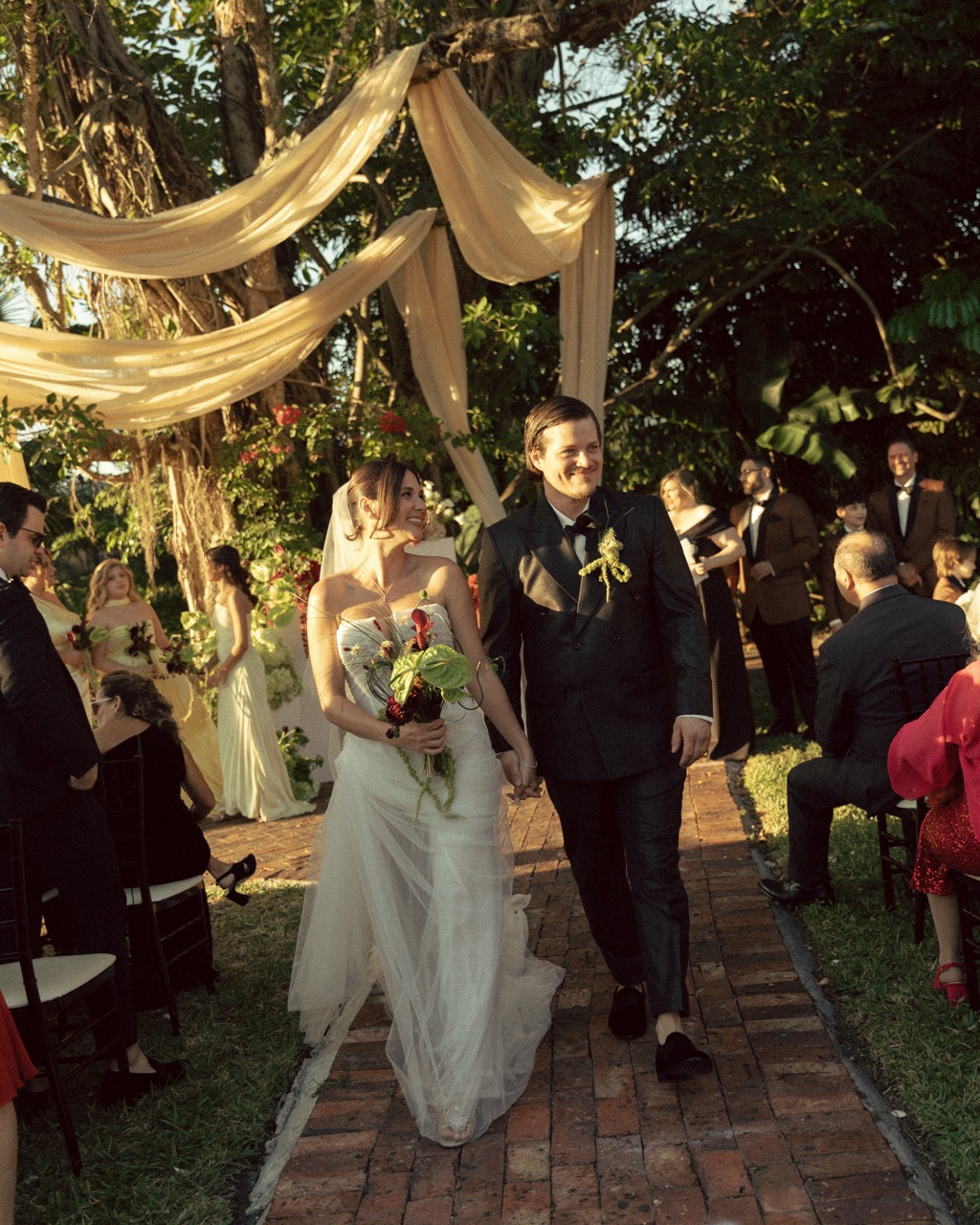 Real Poppy wedding — Alexandria + Maxwell at Bella Mansion