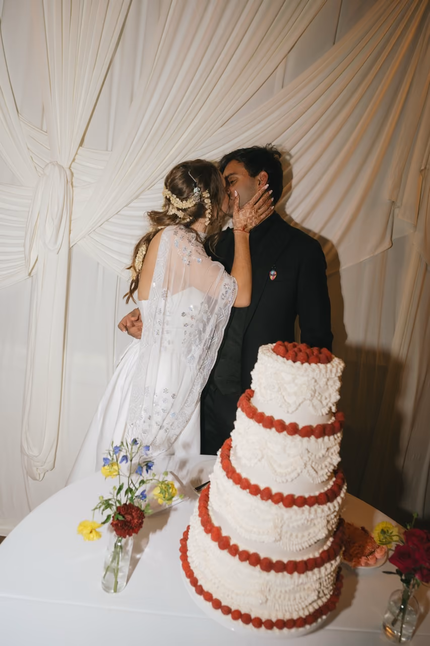 Real Poppy wedding — Riley + Vikram at Black Canyon Inn