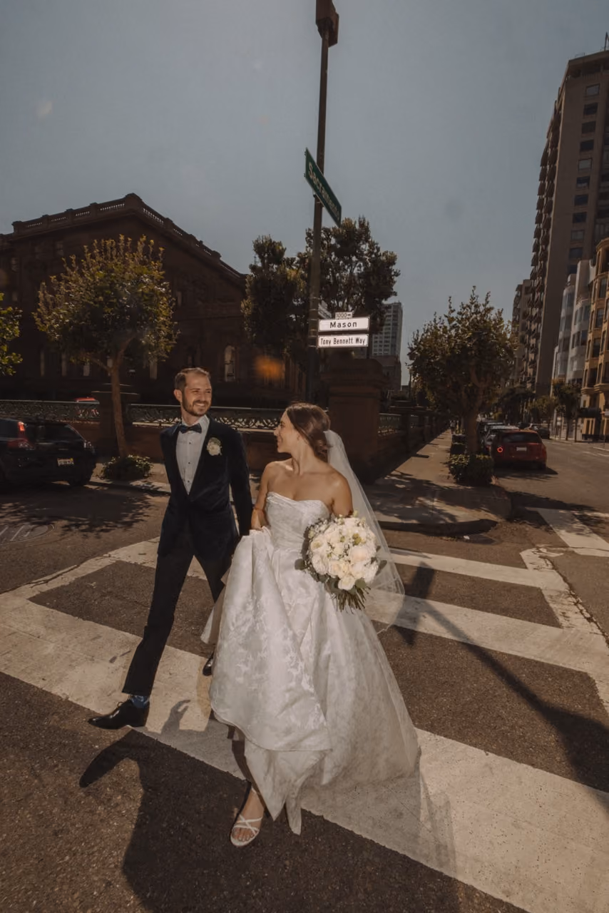 Wedding Flowers in San Francisco: How the City's Personality Shapes Your Wedding Design