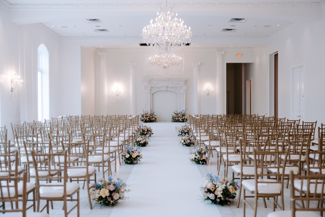 Real Poppy wedding — Hannah + Colton at Chateau Novelle