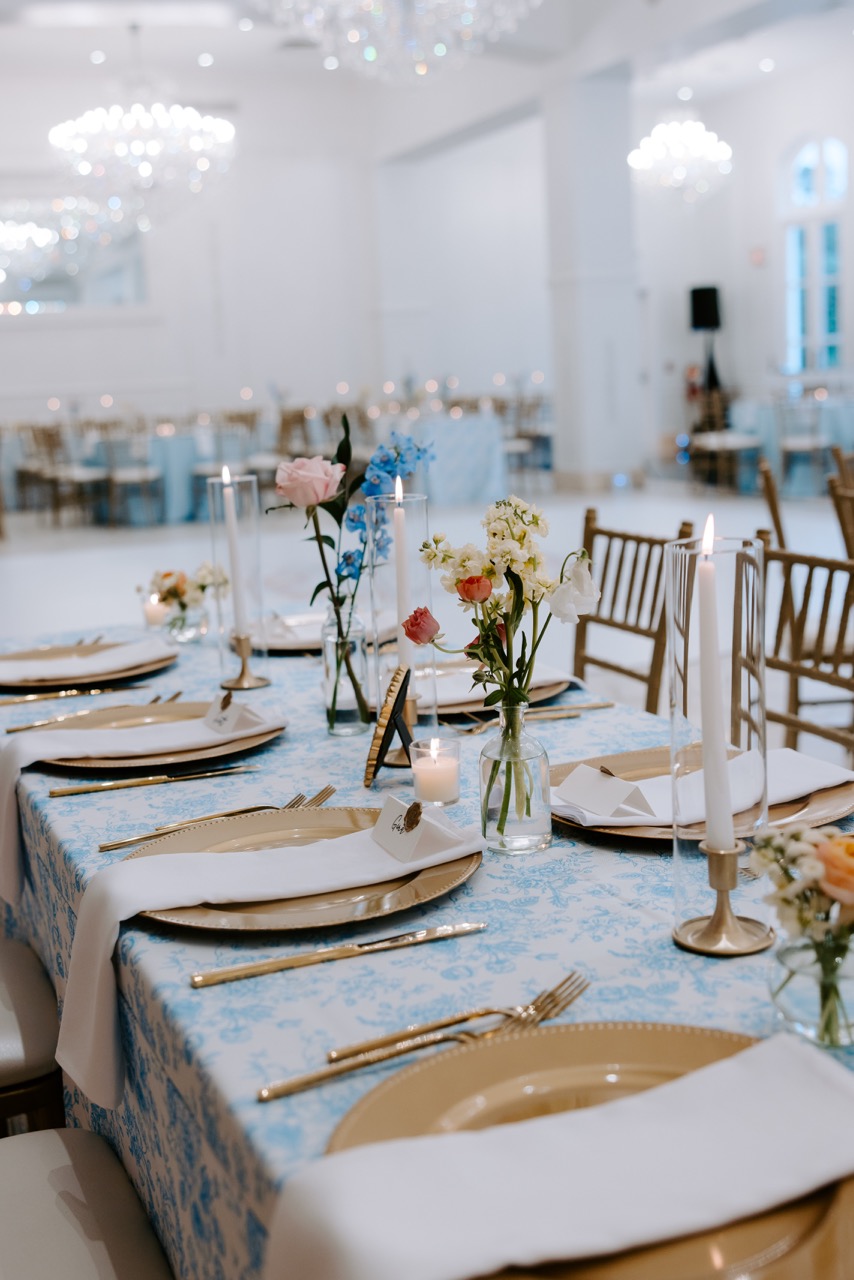 Real Poppy wedding — Hannah + Colton at Chateau Novelle
