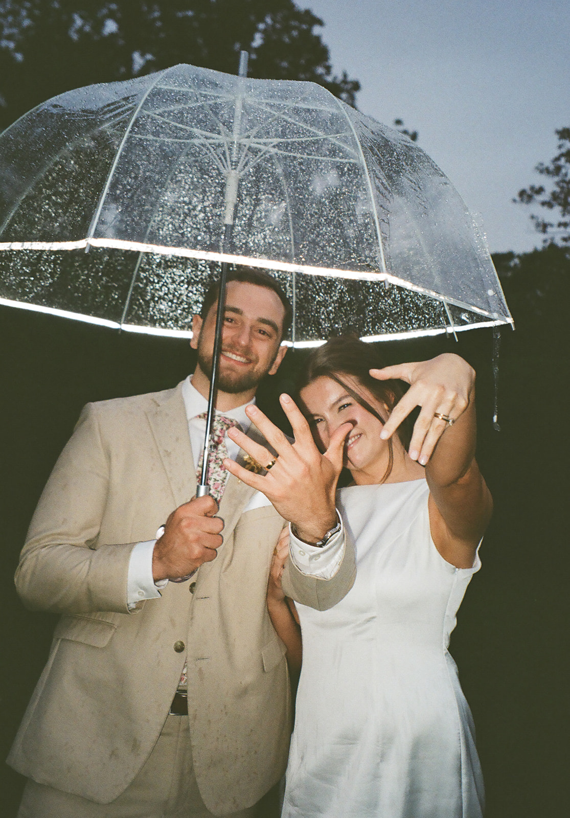 Real Poppy wedding — Caroline + Xander at Rust Manor House
