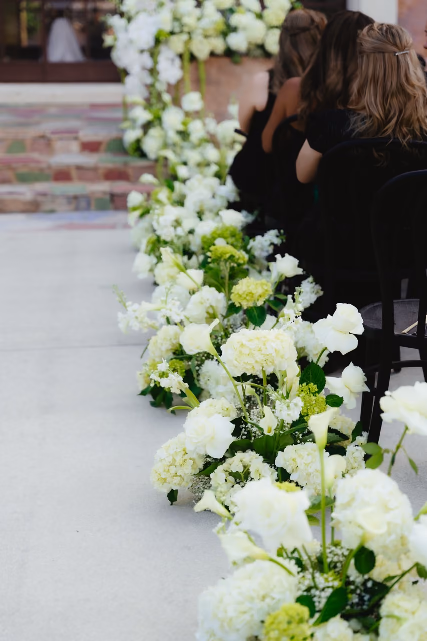 Real Poppy wedding — Isabella + Carter at The Howey Mansion