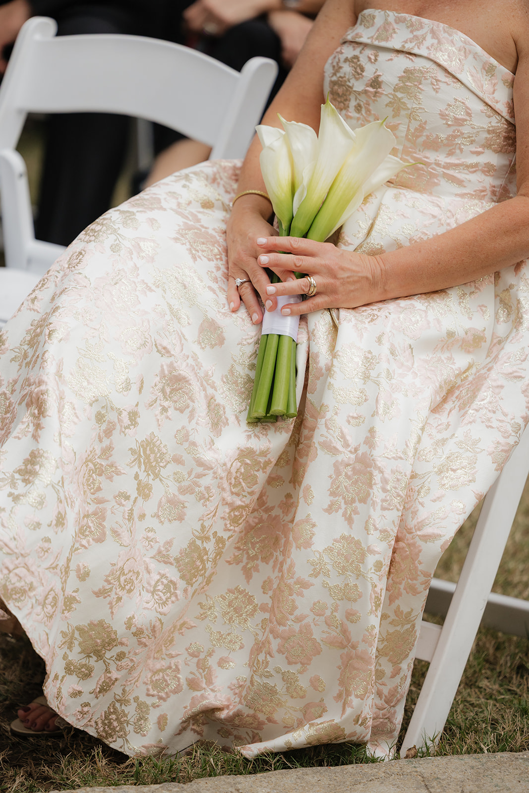 Calla Lilies and Lily of the Valley: Two Takes on the One-Flower Bouquet