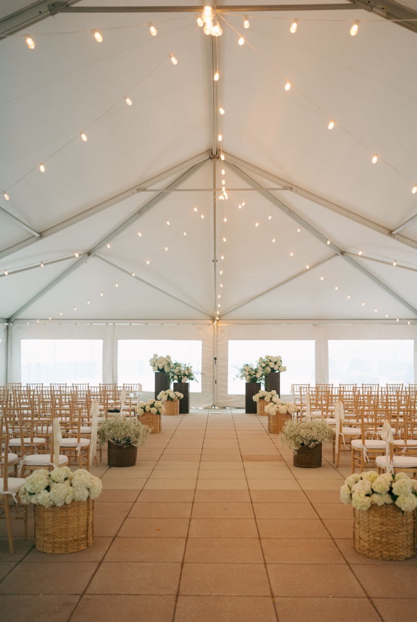Real Poppy wedding — Nicole + Matt at The Molly Pitcher Inn