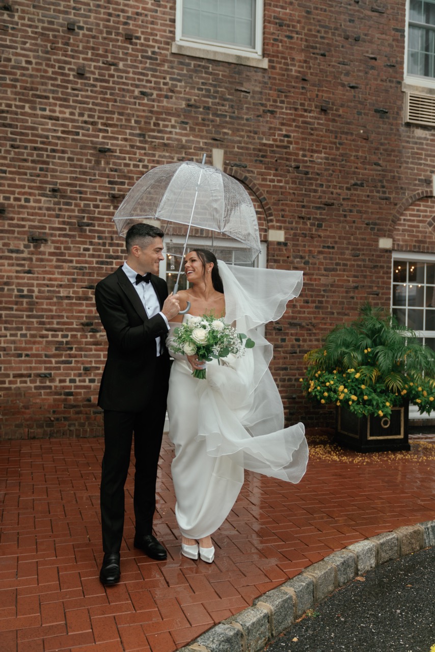 Real Poppy wedding — Nicole + Matt at The Molly Pitcher Inn