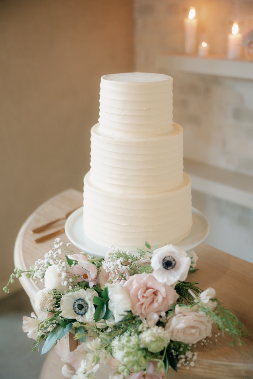 Real Poppy wedding — Kendal + Bryan at Barr Mansion