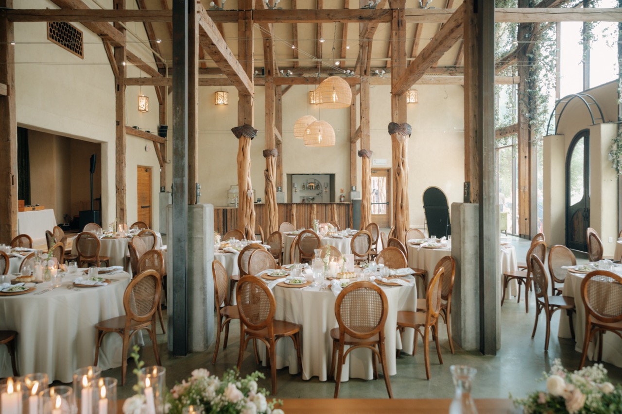 Real Poppy wedding — Kendal + Bryan at Barr Mansion