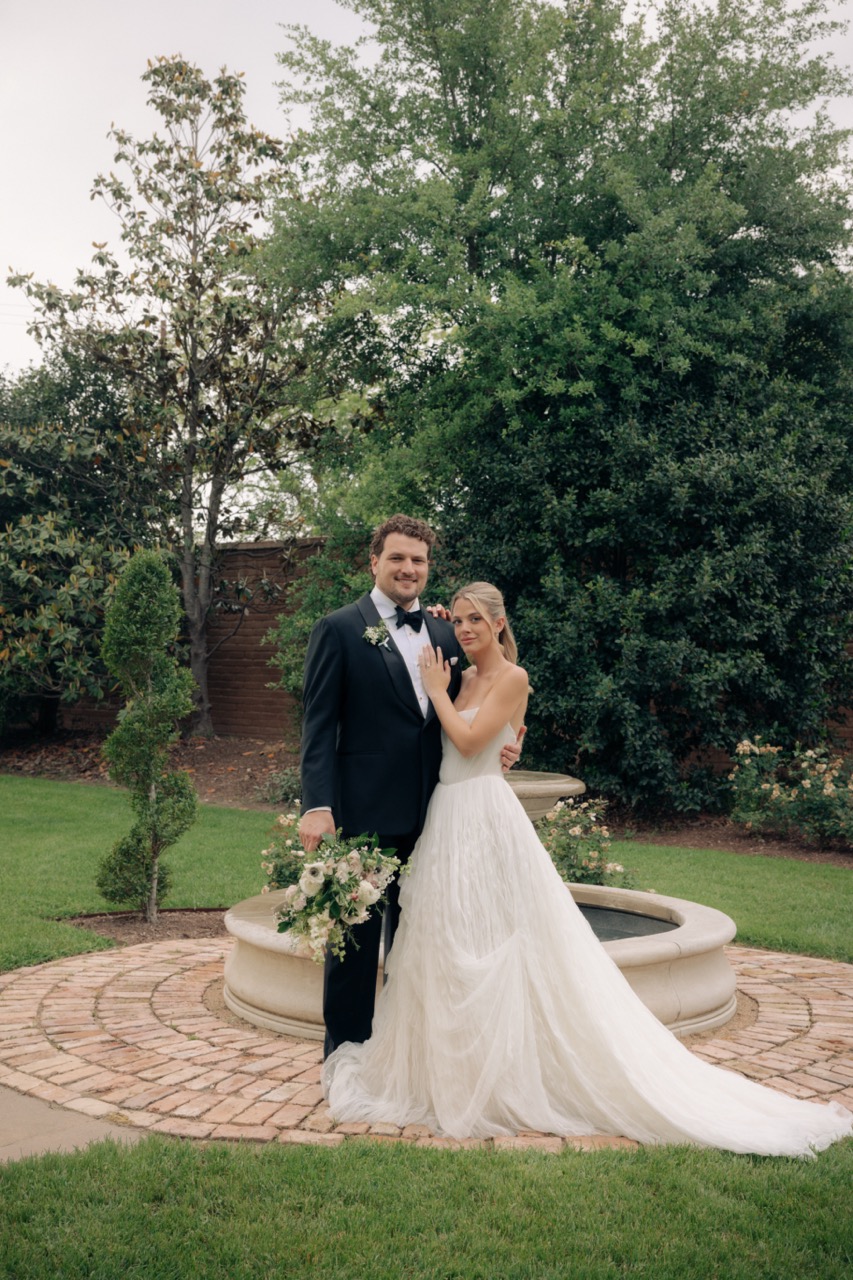 Real Poppy wedding — Kendal + Bryan at Barr Mansion