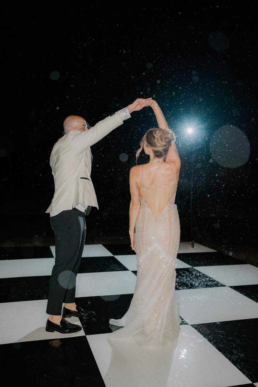 Real Poppy wedding — Quinn + Austin at Wadsworth Mansion