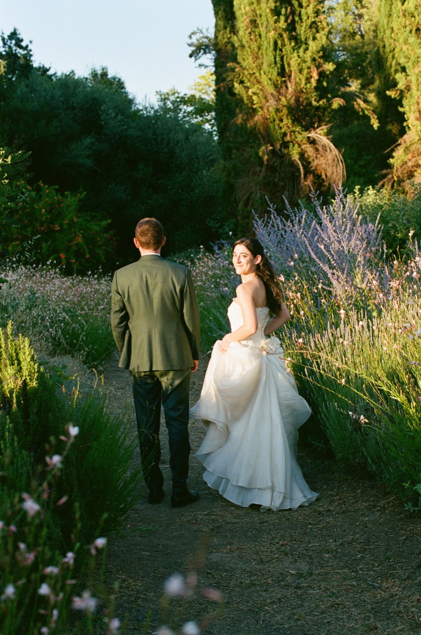 Real Poppy wedding — Hanna + Jacob at Campovida