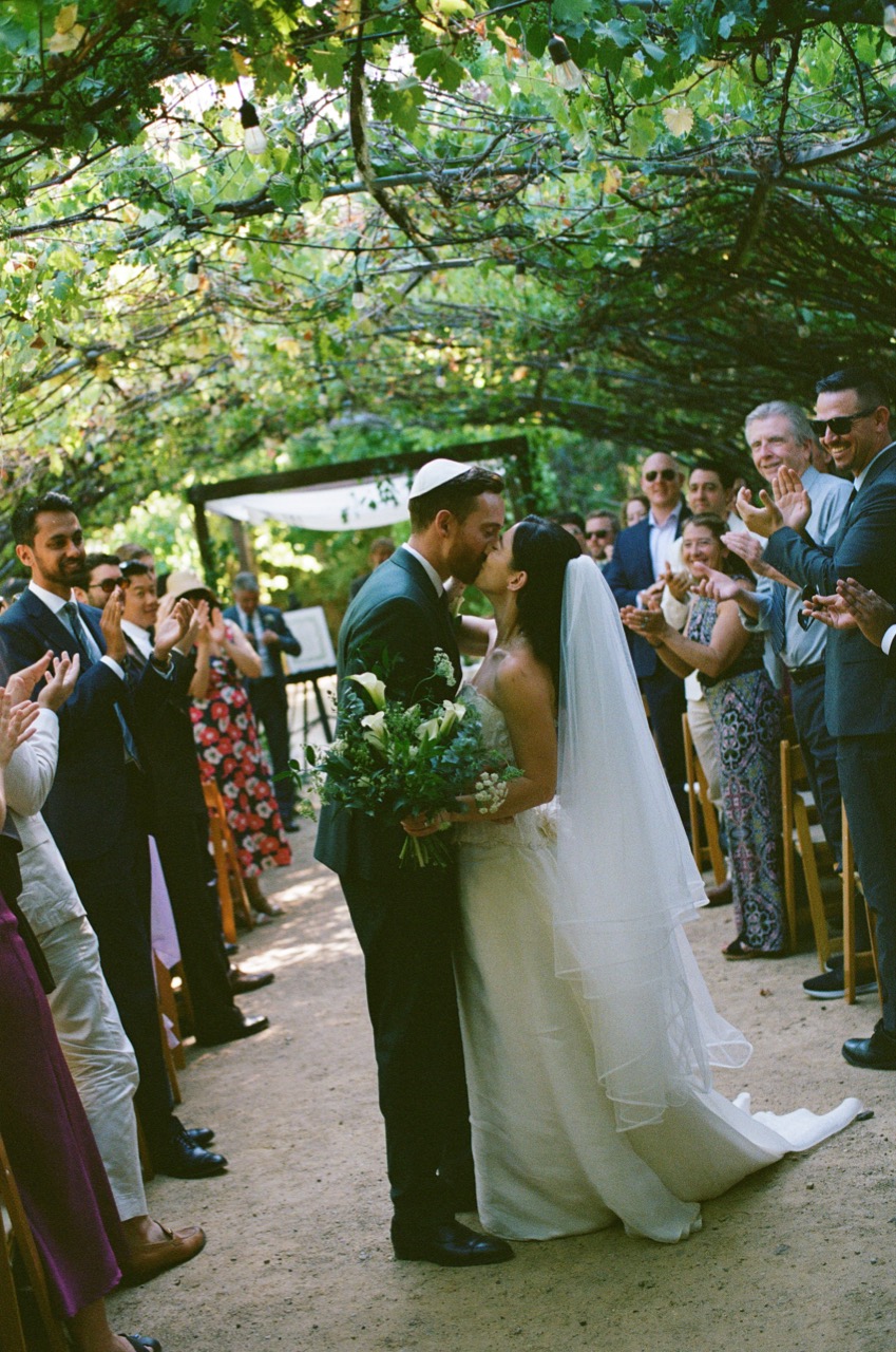 Real Poppy wedding — Hanna + Jacob at Campovida