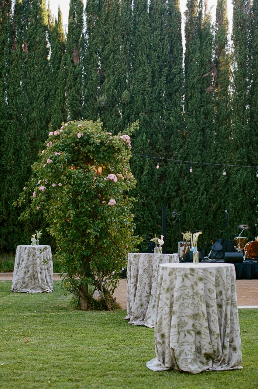 Real Poppy wedding — Hanna + Jacob at Campovida