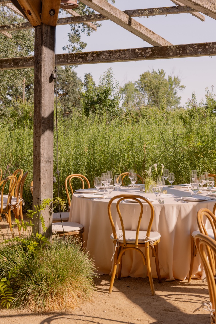 Real Poppy wedding — Hanna + Jacob at Campovida
