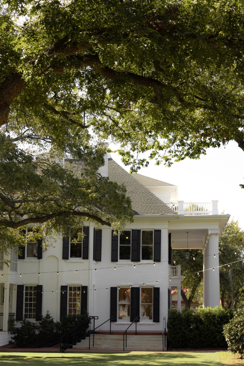 Real Poppy wedding — Drew + Ashen at The Woodbine Mansion