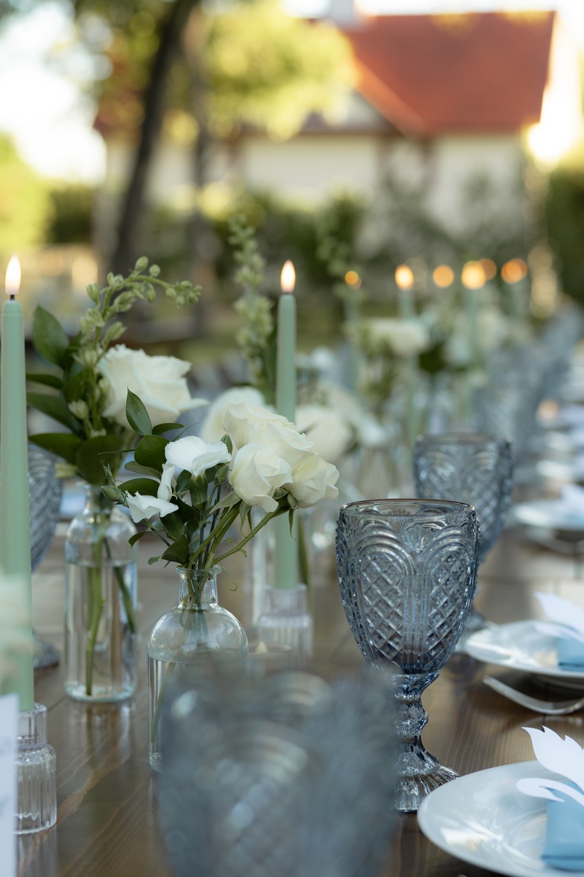 Real Poppy wedding — Drew + Ashen at The Woodbine Mansion