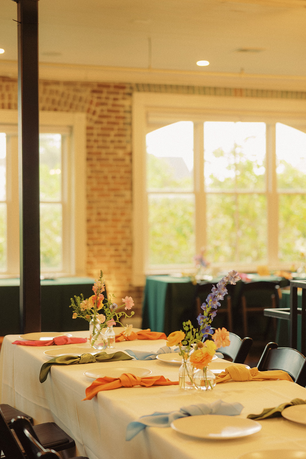 Real Poppy wedding — Gabriela + Lucas at Station 3