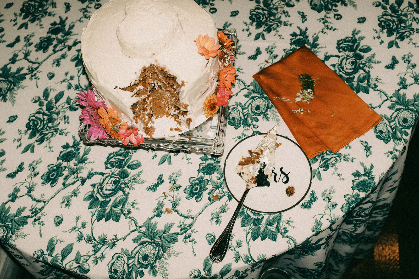 Real Poppy wedding — Gabriela + Lucas at Station 3