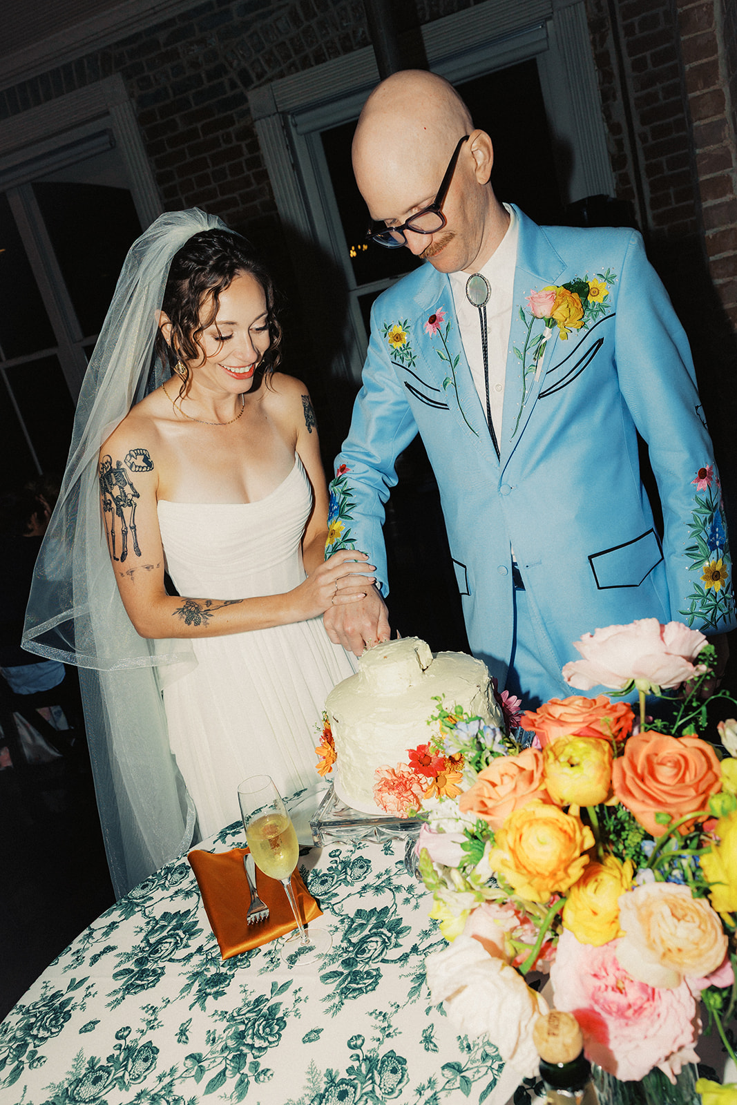 Real Poppy wedding — Gabriela + Lucas at Station 3