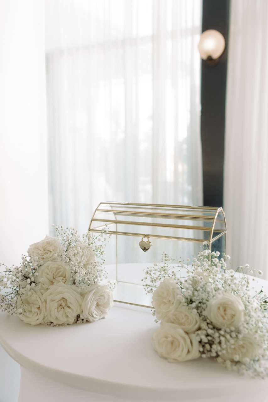 Real Poppy wedding — Isabel + Spencer