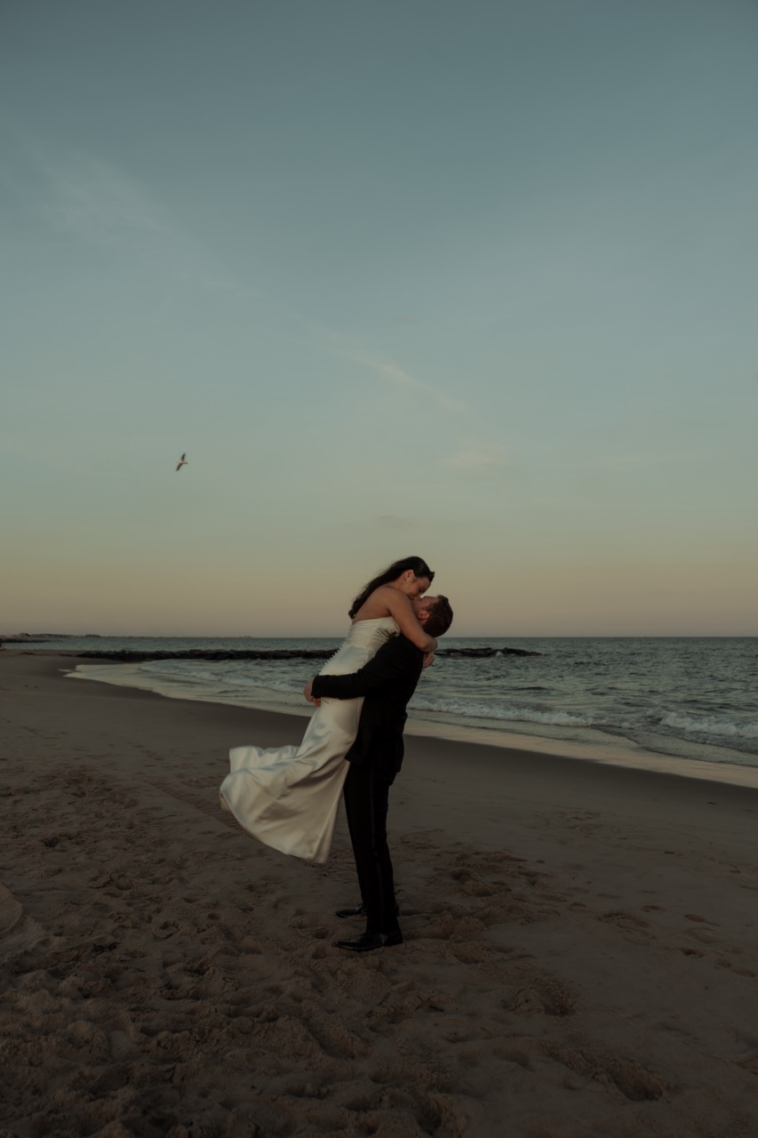 Real Poppy wedding — Isabel + Spencer