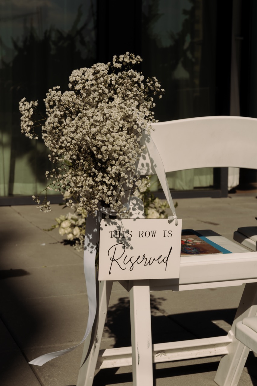 Real Poppy wedding — Isabel + Spencer