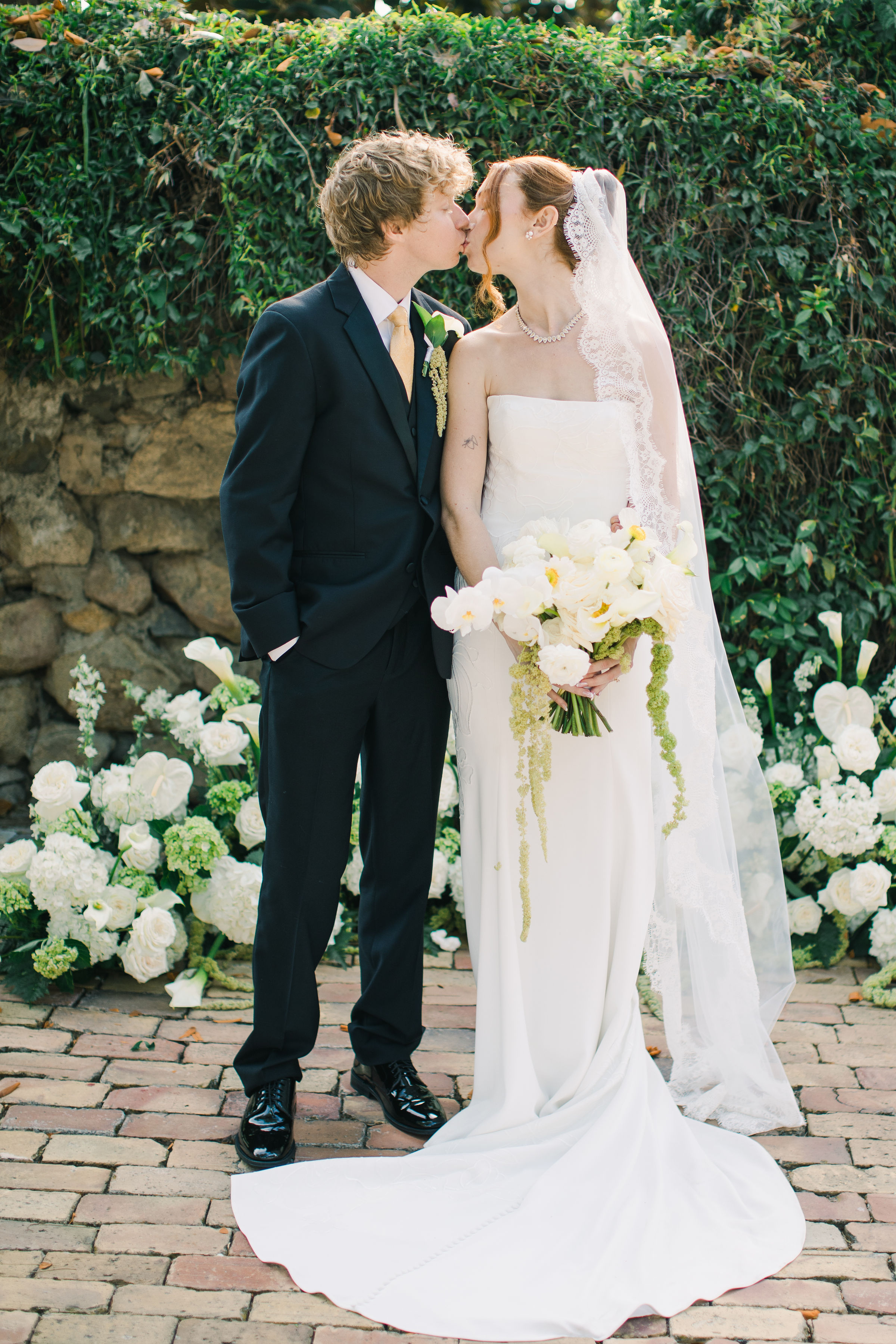 Real Poppy wedding — Olivia + Derek