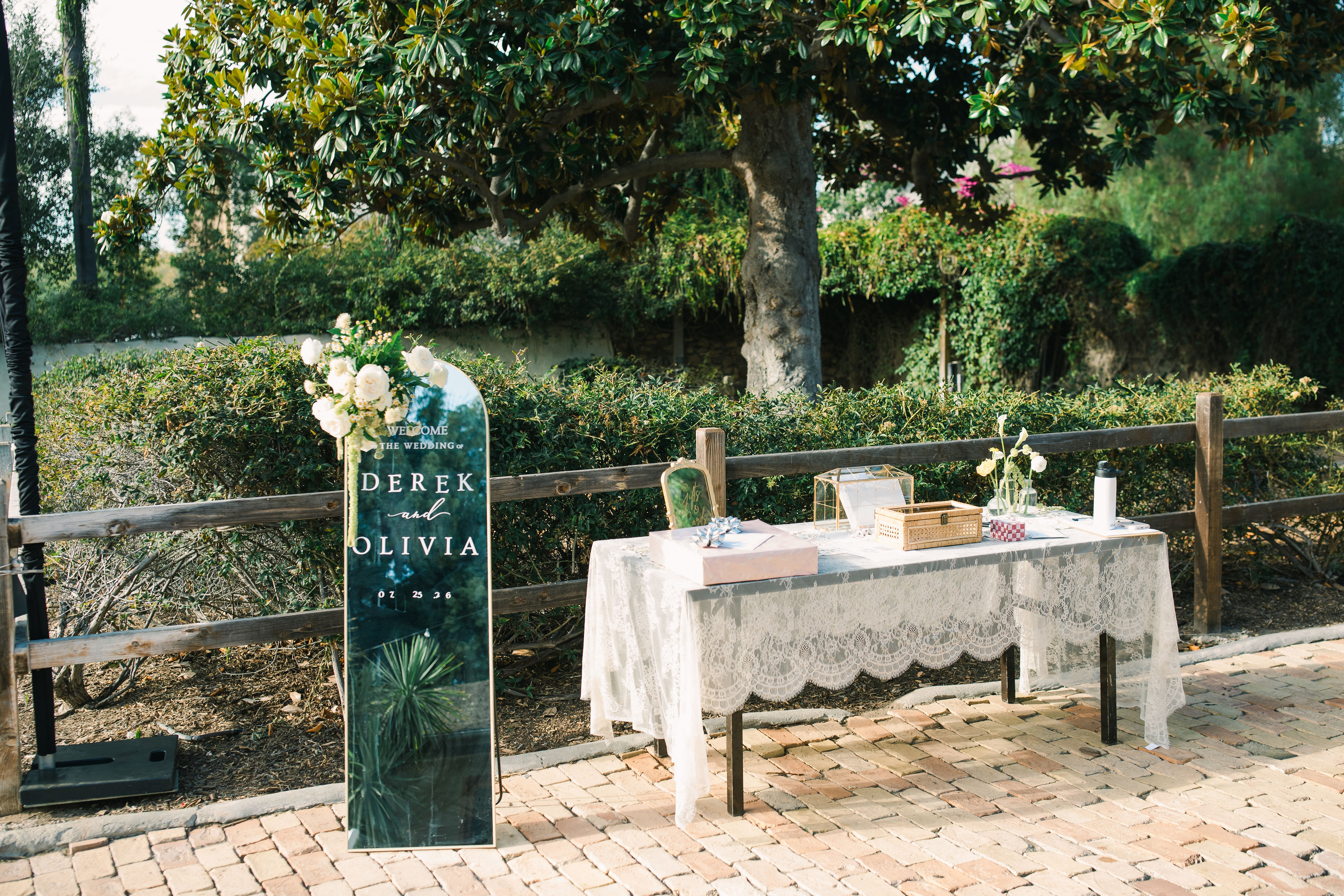 Real Poppy wedding — Olivia + Derek
