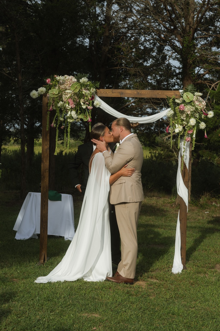 Real Poppy wedding — Olivia + Austin