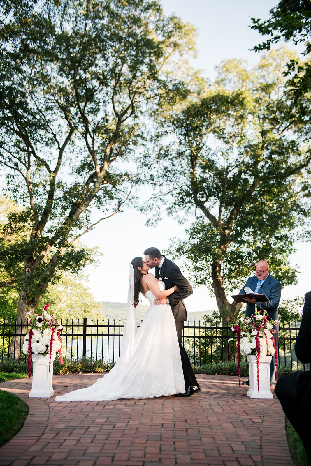 Real Poppy wedding — Lea + Matt