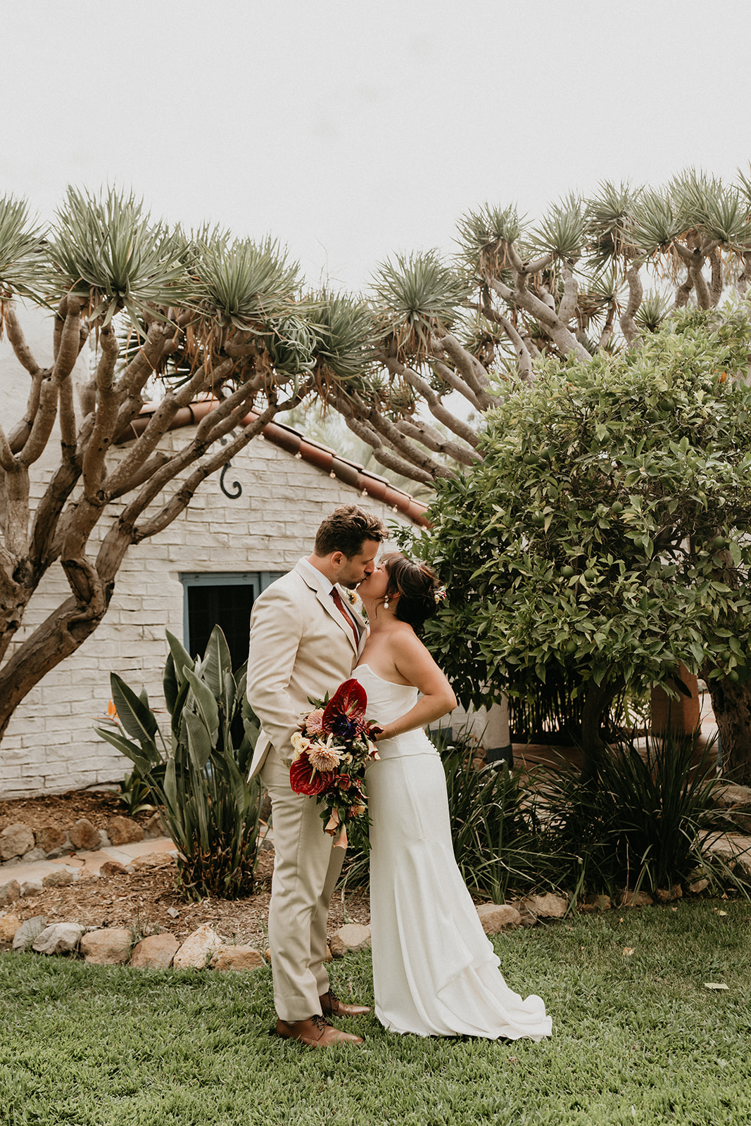 Real Poppy wedding — Kristina + Aleksandr