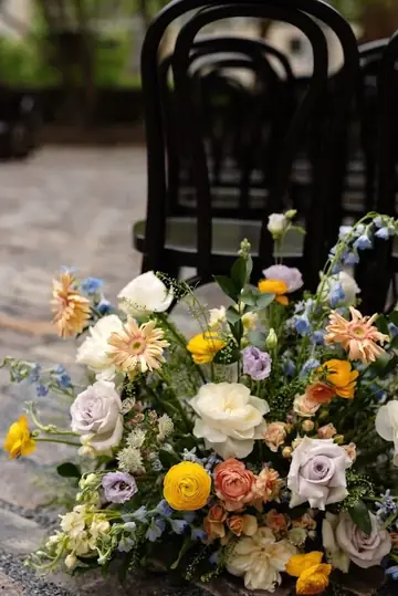 Customer-submitted wedding flower photo from The Knot review by Kelly Kitzmiller.
