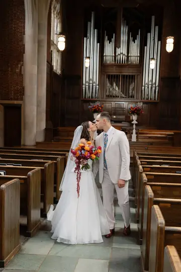 Customer-submitted wedding flower photo from The Knot review by Claire Gorman.