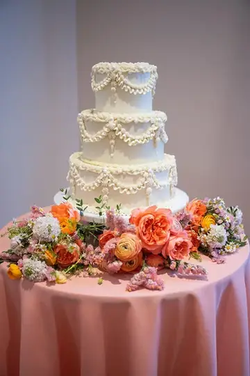 Customer-submitted wedding flower photo from Zola review by Meghan F.